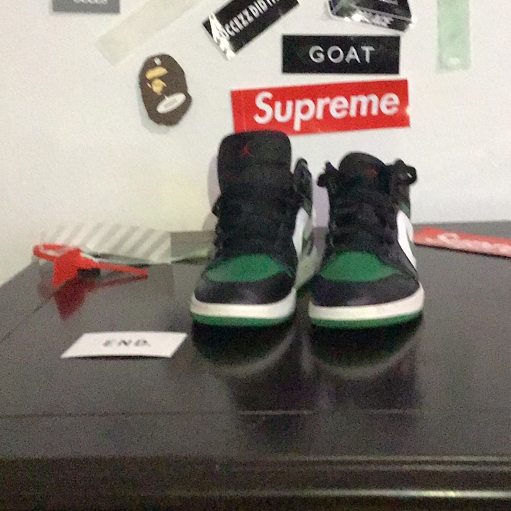 AIR JORDAN 1